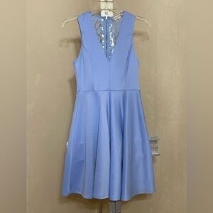 ALTER’D STATE SLEEVELESS V NECK LIGHT BLUE MINI SZ SMALL